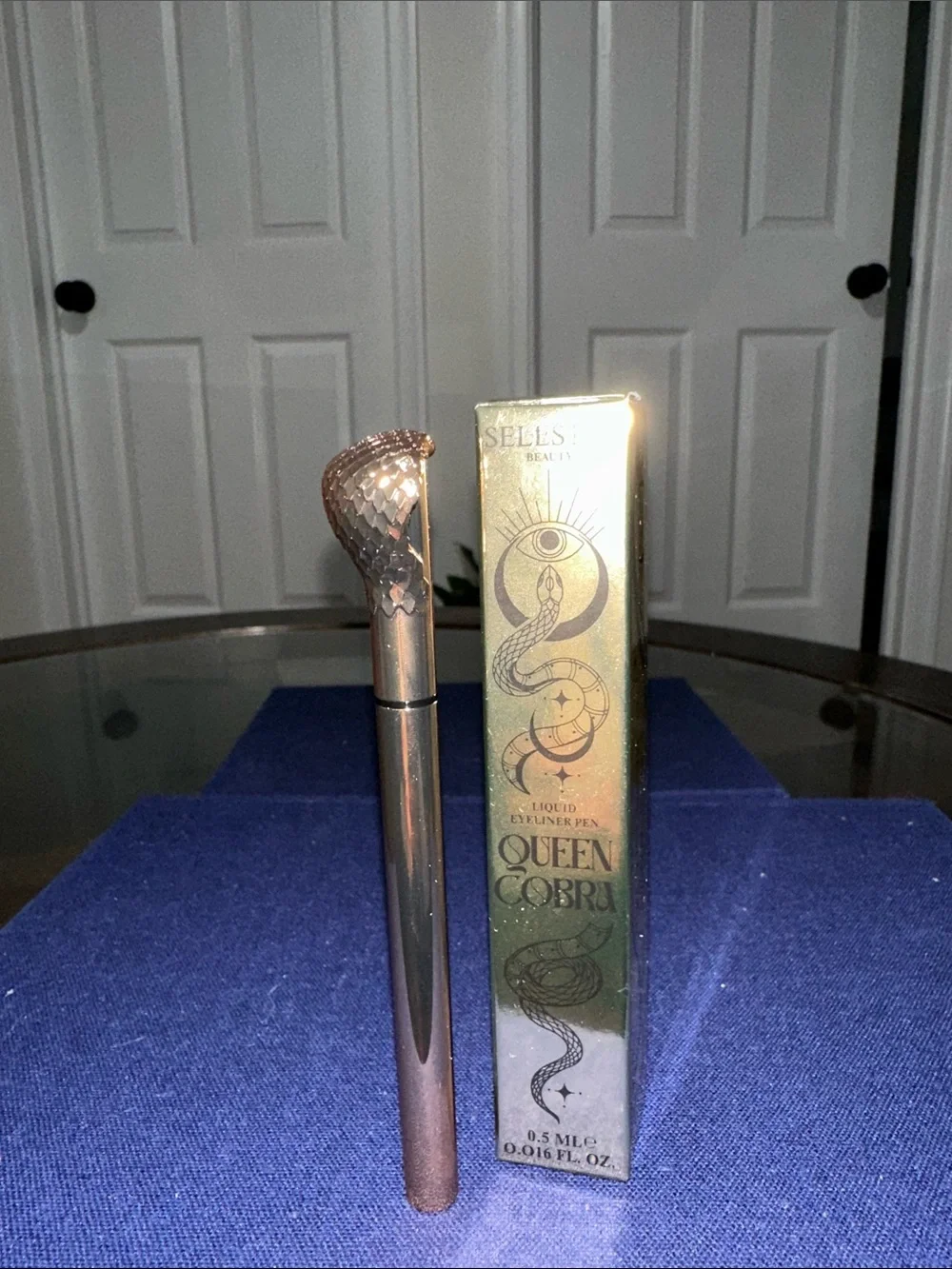 Queen Cobra Liquid Eyeliner Pen - Metallic Bronze